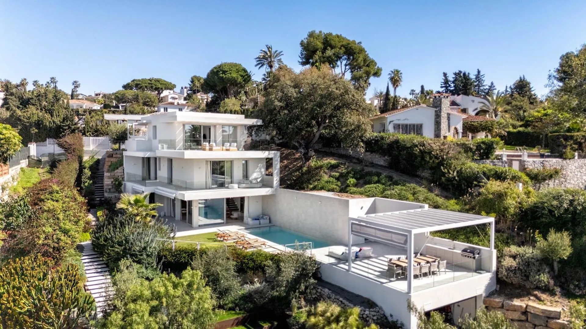 Luxury Villa Alma - 5Br With Pool, Garden & Parking Marbella